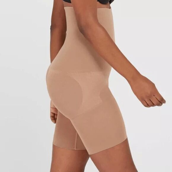 Spanx Assets Shaping Shorts Size Medium Light Beige Hi Waisted Compression - Picture 10 of 10